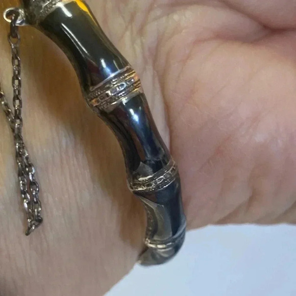 SIAM STERLING SILVER HINGED BANGLE BRACELET. VINTAGE - Picture 5 of 11